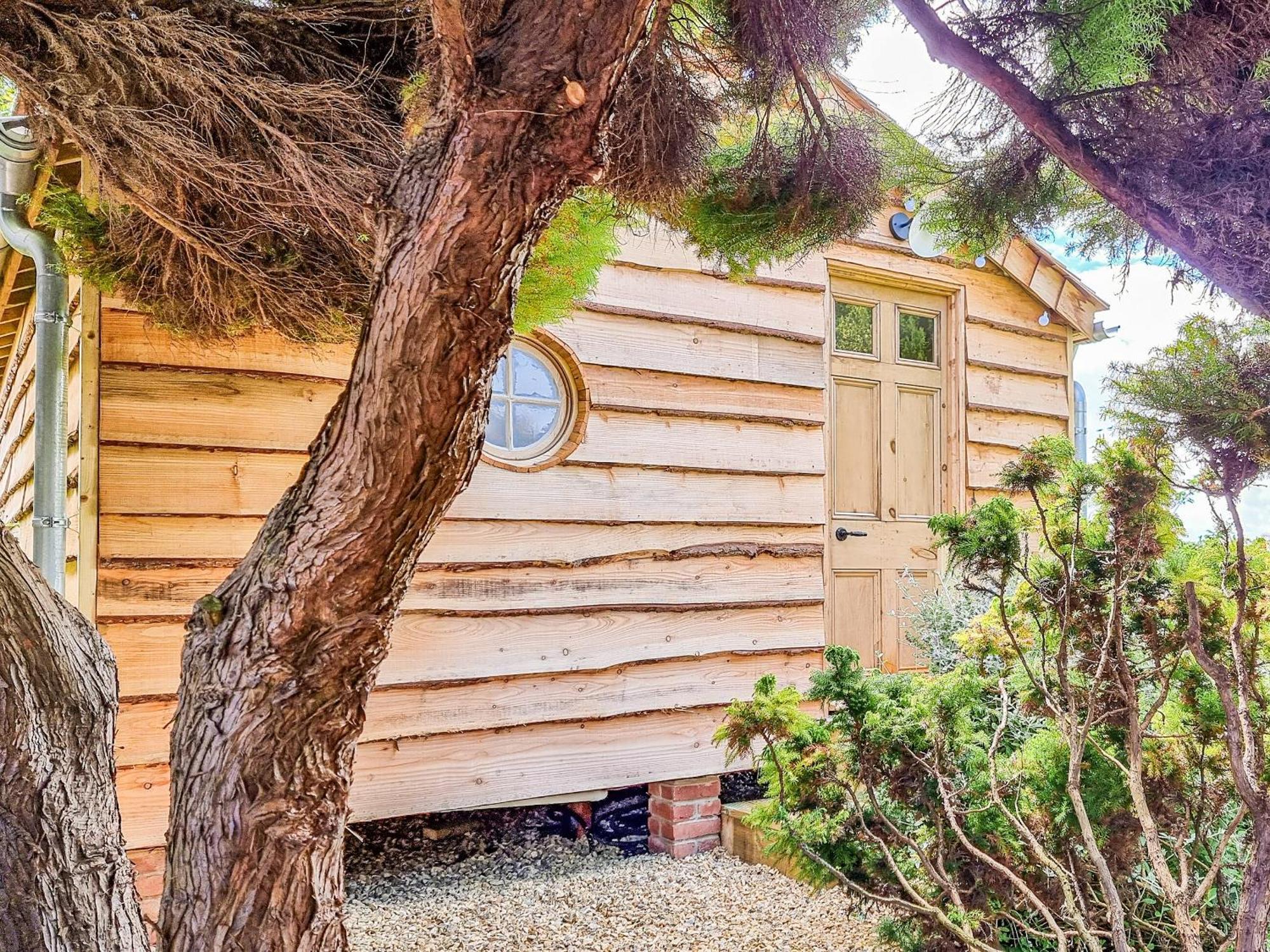 Walnut Lodge Вэллс Экстерьер фото